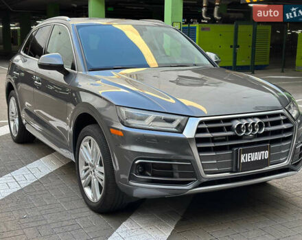 Сірий Ауді Ку 5, об'ємом двигуна 2 л та пробігом 100 тис. км за 29500 $, фото 12 на Automoto.ua