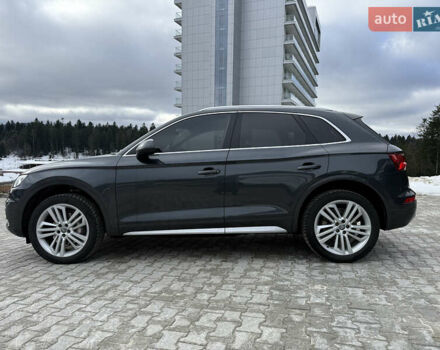 Сірий Ауді Ку 5, об'ємом двигуна 2 л та пробігом 123 тис. км за 26500 $, фото 54 на Automoto.ua