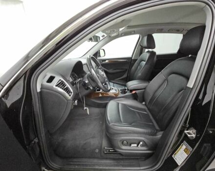 Сірий Ауді Ку 5, об'ємом двигуна 2 л та пробігом 155 тис. км за 18000 $, фото 12 на Automoto.ua