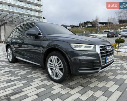 Сірий Ауді Ку 5, об'ємом двигуна 2 л та пробігом 123 тис. км за 26500 $, фото 45 на Automoto.ua