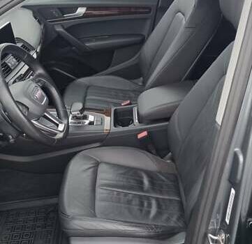 Серый Ауди Ку 5, объемом двигателя 1.98 л и пробегом 108 тыс. км за 24200 $, фото 20 на Automoto.ua