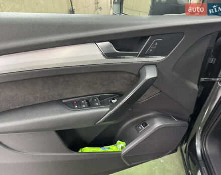 Серый Ауди Ку 5, объемом двигателя 1.97 л и пробегом 131 тыс. км за 35000 $, фото 23 на Automoto.ua