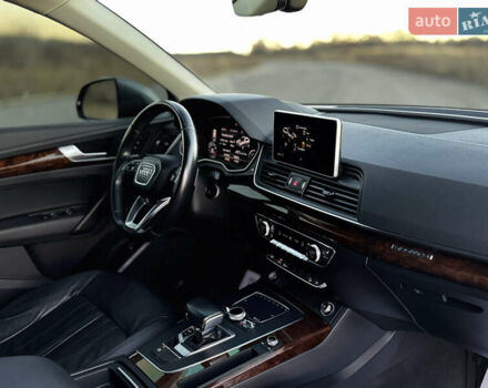 Серый Ауди Ку 5, объемом двигателя 1.98 л и пробегом 169 тыс. км за 25300 $, фото 50 на Automoto.ua