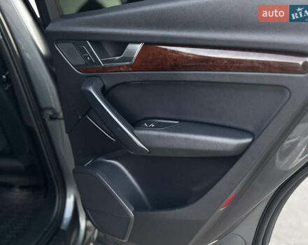 Серый Ауди Ку 5, объемом двигателя 1.98 л и пробегом 169 тыс. км за 25300 $, фото 58 на Automoto.ua