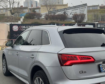 Серый Ауди Ку 5, объемом двигателя 1.98 л и пробегом 203 тыс. км за 25000 $, фото 5 на Automoto.ua