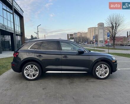 Серый Ауди Ку 5, объемом двигателя 2 л и пробегом 163 тыс. км за 24800 $, фото 6 на Automoto.ua