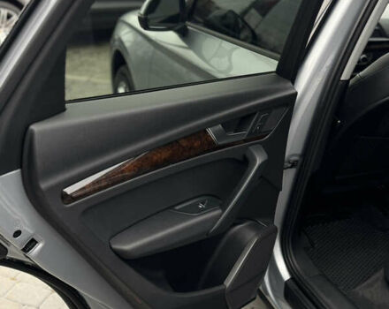 Серый Ауди Ку 5, объемом двигателя 1.98 л и пробегом 147 тыс. км за 23999 $, фото 5 на Automoto.ua