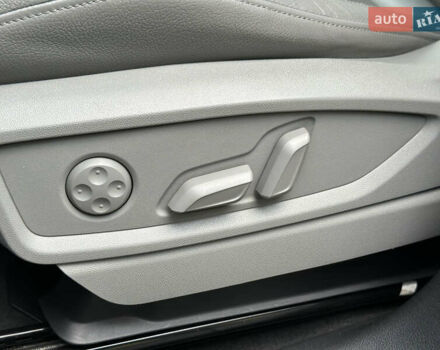 Сірий Ауді Ку 5, об'ємом двигуна 2 л та пробігом 99 тис. км за 27300 $, фото 11 на Automoto.ua