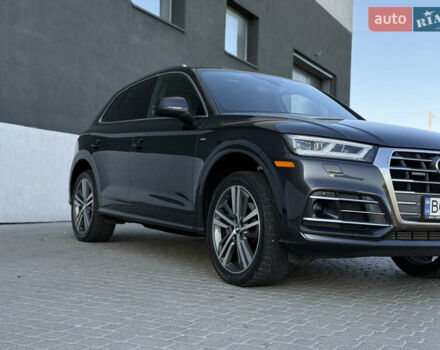 Ауди Ку 5 2017 в Тернополе на Automoto.ua Серый Ауди Ку 5, объемом двигателя 1.98 л и пробегом 110 тыс. км за 30700 $, фото 2 на Automoto.ua