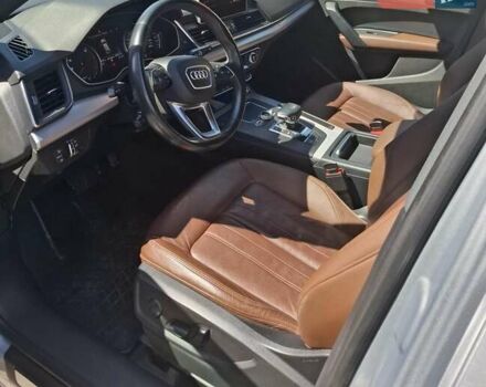 Сірий Ауді Ку 5, об'ємом двигуна 1.98 л та пробігом 93 тис. км за 26850 $, фото 2 на Automoto.ua