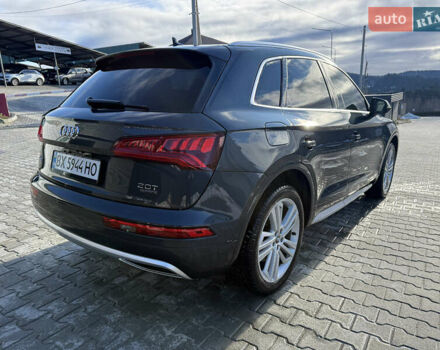 Сірий Ауді Ку 5, об'ємом двигуна 2 л та пробігом 123 тис. км за 26500 $, фото 3 на Automoto.ua