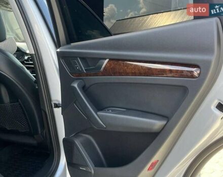 Серый Ауди Ку 5, объемом двигателя 2 л и пробегом 198 тыс. км за 23540 $, фото 24 на Automoto.ua