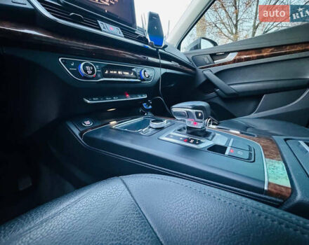 Ауді Ку 5 2017 у Києві на Automoto.ua Сірий Ауді Ку 5, об'ємом двигуна 1.98 л та пробігом 167 тис. км за 23800 $, фото 29 на Automoto.ua