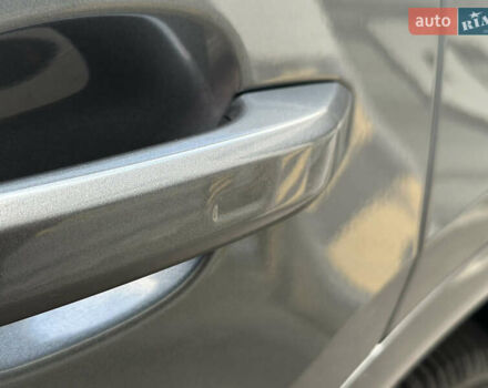 Сірий Ауді Ку 5, об'ємом двигуна 2 л та пробігом 99 тис. км за 27300 $, фото 15 на Automoto.ua