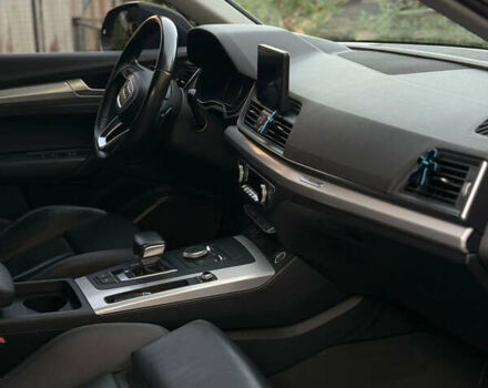 Серый Ауди Ку 5, объемом двигателя 2 л и пробегом 219 тыс. км за 28500 $, фото 5 на Automoto.ua