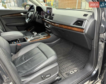 Сірий Ауді Ку 5, об'ємом двигуна 2 л та пробігом 123 тис. км за 26500 $, фото 48 на Automoto.ua