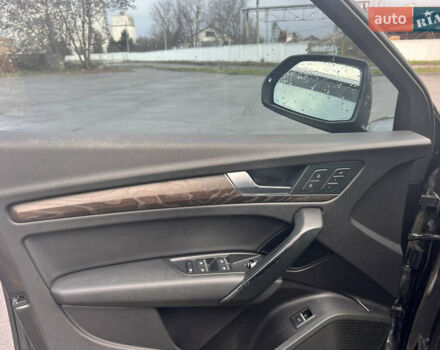 Серый Ауди Ку 5, объемом двигателя 1.98 л и пробегом 148 тыс. км за 25000 $, фото 13 на Automoto.ua