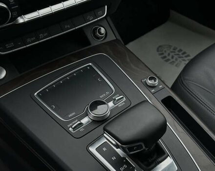 Сірий Ауді Ку 5, об'ємом двигуна 1.98 л та пробігом 124 тис. км за 24000 $, фото 16 на Automoto.ua