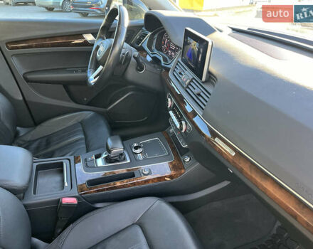 Сірий Ауді Ку 5, об'ємом двигуна 1.98 л та пробігом 110 тис. км за 25000 $, фото 63 на Automoto.ua