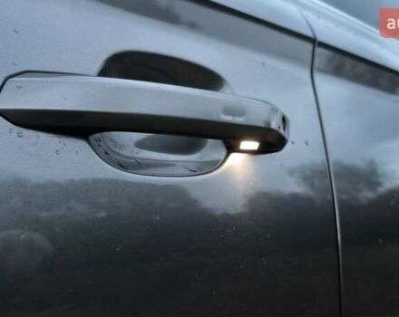 Серый Ауди Ку 5, объемом двигателя 1.97 л и пробегом 127 тыс. км за 34500 $, фото 29 на Automoto.ua