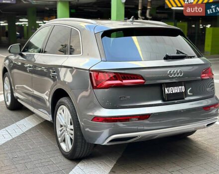 Сірий Ауді Ку 5, об'ємом двигуна 2 л та пробігом 100 тис. км за 29500 $, фото 6 на Automoto.ua