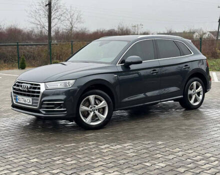 Серый Ауди Ку 5, объемом двигателя 1.97 л и пробегом 233 тыс. км за 29800 $, фото 2 на Automoto.ua