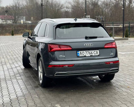 Серый Ауди Ку 5, объемом двигателя 1.97 л и пробегом 233 тыс. км за 29800 $, фото 6 на Automoto.ua