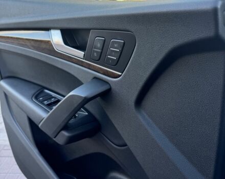 Сірий Ауді Ку 5, об'ємом двигуна 2 л та пробігом 143 тис. км за 23500 $, фото 16 на Automoto.ua