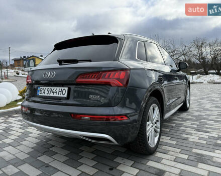 Сірий Ауді Ку 5, об'ємом двигуна 2 л та пробігом 123 тис. км за 26500 $, фото 37 на Automoto.ua