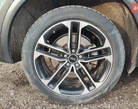 Серый Ауди Ку 5, объемом двигателя 1.97 л и пробегом 127 тыс. км за 34500 $, фото 4 на Automoto.ua
