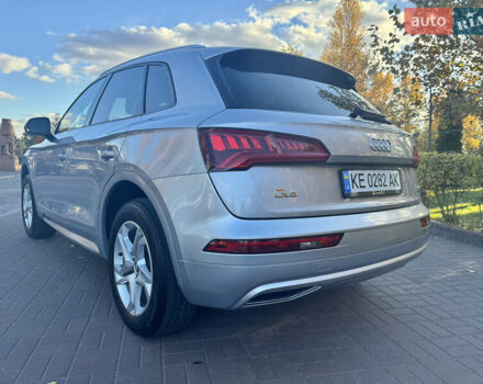 Серый Ауди Ку 5, объемом двигателя 1.98 л и пробегом 135 тыс. км за 28000 $, фото 4 на Automoto.ua