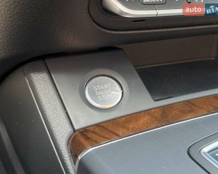 Серый Ауди Ку 5, объемом двигателя 2 л и пробегом 198 тыс. км за 23540 $, фото 34 на Automoto.ua