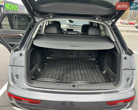 Сірий Ауді Ку 5, об'ємом двигуна 1.98 л та пробігом 121 тис. км за 24200 $, фото 9 на Automoto.ua