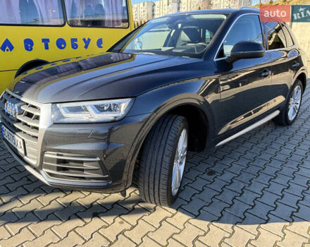 Серый Ауди Ку 5, объемом двигателя 1.98 л и пробегом 85 тыс. км за 26900 $, фото 4 на Automoto.ua