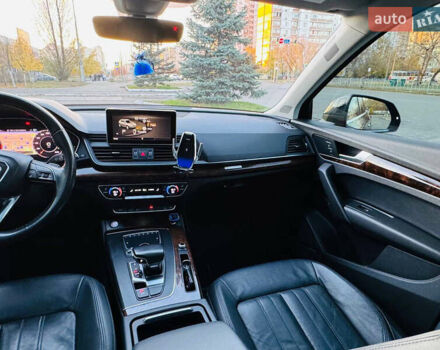 Ауді Ку 5 2017 у Києві на Automoto.ua Сірий Ауді Ку 5, об'ємом двигуна 1.98 л та пробігом 167 тис. км за 23800 $, фото 19 на Automoto.ua