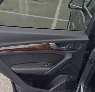 Серый Ауди Ку 5, объемом двигателя 1.98 л и пробегом 108 тыс. км за 24200 $, фото 27 на Automoto.ua