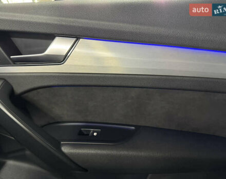 Серый Ауди Ку 5, объемом двигателя 1.97 л и пробегом 131 тыс. км за 35000 $, фото 35 на Automoto.ua