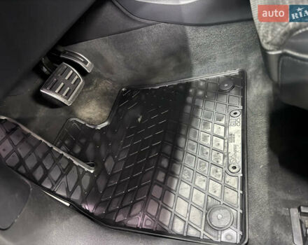 Серый Ауди Ку 5, объемом двигателя 1.97 л и пробегом 131 тыс. км за 35000 $, фото 27 на Automoto.ua