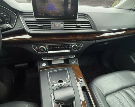 Серый Ауди Ку 5, объемом двигателя 1.98 л и пробегом 138 тыс. км за 25500 $, фото 16 на Automoto.ua