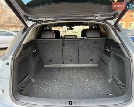 Серый Ауди Ку 5, объемом двигателя 1.98 л и пробегом 122 тыс. км за 23500 $, фото 6 на Automoto.ua