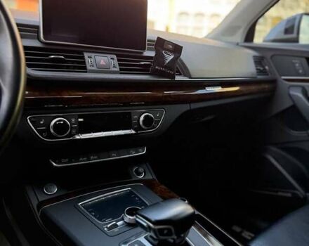 Серый Ауди Ку 5, объемом двигателя 1.98 л и пробегом 122 тыс. км за 23500 $, фото 9 на Automoto.ua