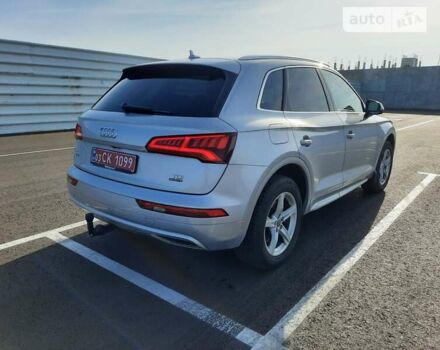 Серый Ауди Ку 5, объемом двигателя 2 л и пробегом 140 тыс. км за 30800 $, фото 6 на Automoto.ua