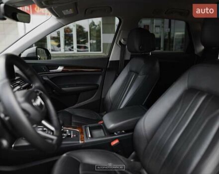 Серый Ауди Ку 5, объемом двигателя 2 л и пробегом 199 тыс. км за 29999 $, фото 25 на Automoto.ua