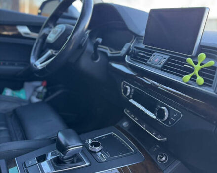 Серый Ауди Ку 5, объемом двигателя 1.98 л и пробегом 206 тыс. км за 23800 $, фото 31 на Automoto.ua