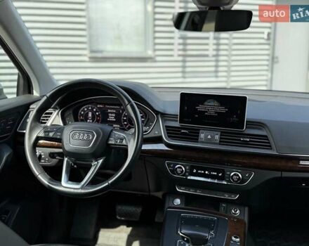 Сірий Ауді Ку 5, об'ємом двигуна 1.98 л та пробігом 115 тис. км за 26000 $, фото 5 на Automoto.ua