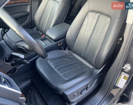 Серый Ауди Ку 5, объемом двигателя 2 л и пробегом 250 тыс. км за 18900 $, фото 18 на Automoto.ua