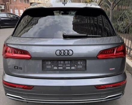 Серый Ауди Ку 5, объемом двигателя 1.98 л и пробегом 82 тыс. км за 21500 $, фото 4 на Automoto.ua