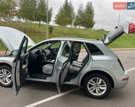 Серый Ауди Ку 5, объемом двигателя 2 л и пробегом 125 тыс. км за 23500 $, фото 41 на Automoto.ua