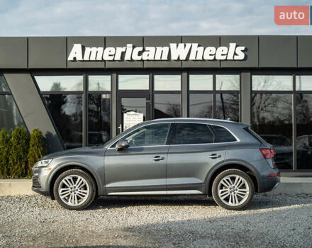 Серый Ауди Ку 5, объемом двигателя 1.98 л и пробегом 127 тыс. км за 27500 $, фото 3 на Automoto.ua