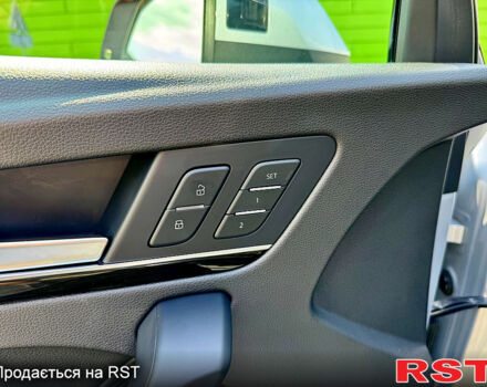 Сірий Ауді Ку 5, об'ємом двигуна 2 л та пробігом 168 тис. км за 26900 $, фото 6 на Automoto.ua